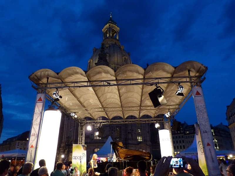 Bühne Stadtfest mit Frauenkirche
