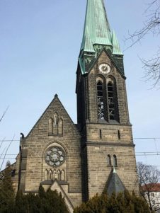 Herz Jesu Kirche mit Turm CYMERA 20140226 124006