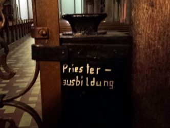 Priesterausbildung CYMERA 20140226 1243381