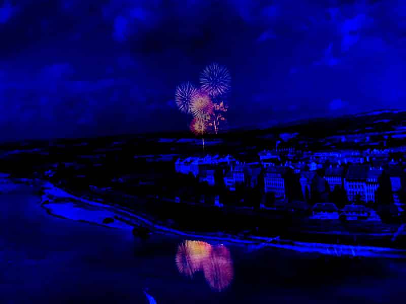 Dresden bei Nacht mit Feuerwerk