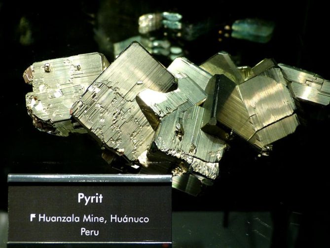 Pyrit P1180166