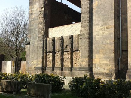 Zionskirche von der Seite CYMERA 20140402 115814