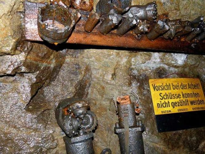 Bohrgerät im Aurora Erbstollen P1230407