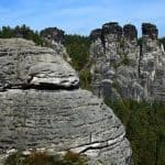 Ausflugsziel Bastei und Felsenburg Neurathen in der Sächsischen Schweiz gewaltige Felsen