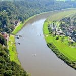 Ausflugsziel Bastei und Felsenburg Neurathen in der Sächsischen Schweiz Blick auf Rathen