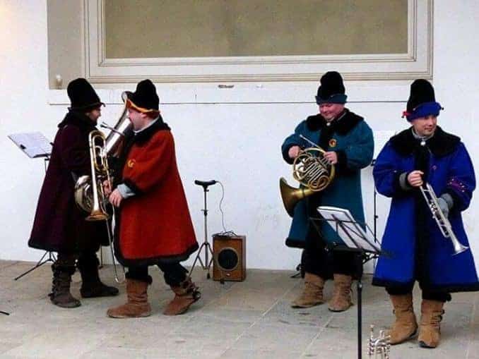 Weihnachtsmarkt Dresden Russische Band