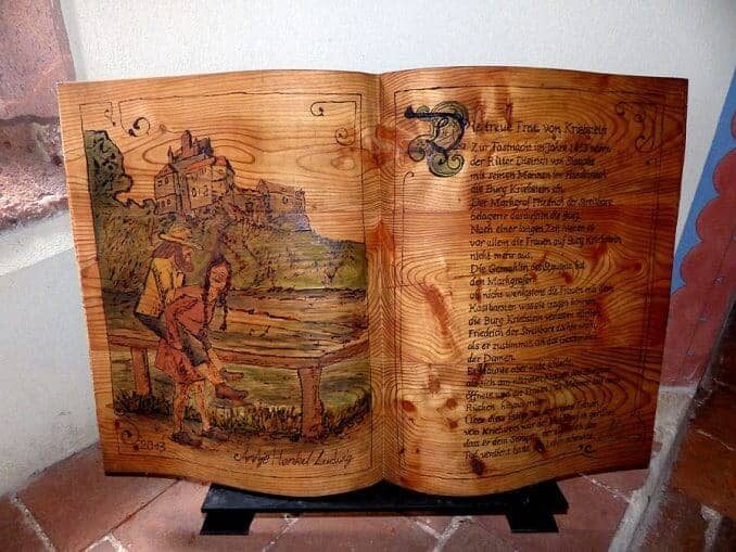 Buch aus Holz