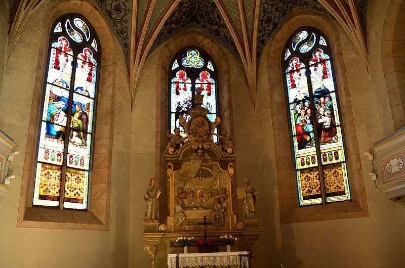 Kirchenfenster und Altar Burg Stolpen
