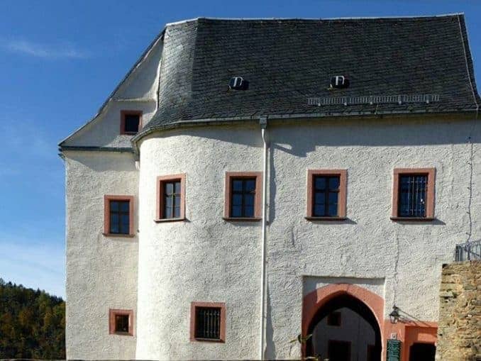 Burg Scharfenstein Dach und Fenster Außenansicht