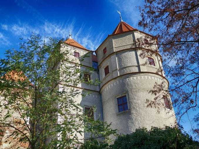 Schloss Scharfenberg Turm mit Spitze