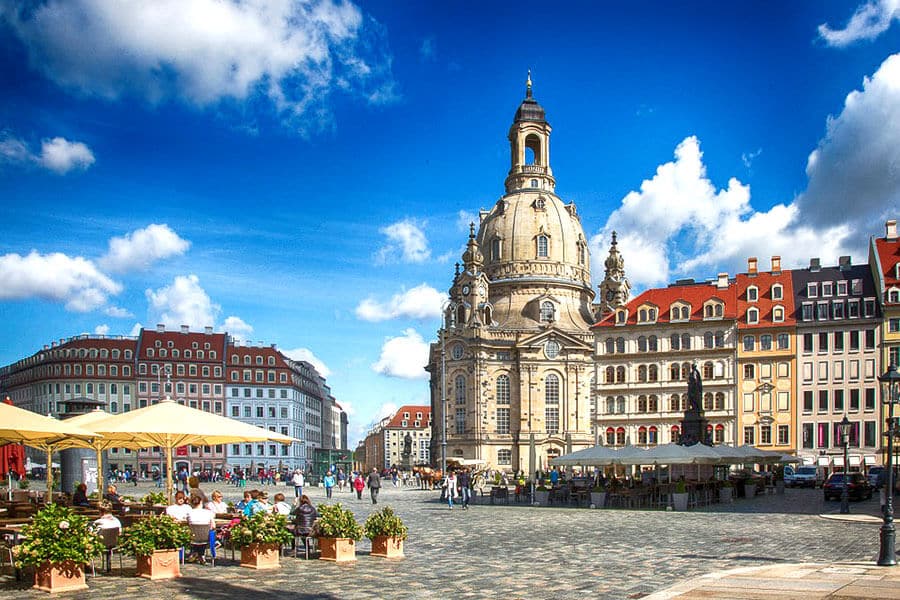 Dresden Frauenkirche Menschen Security