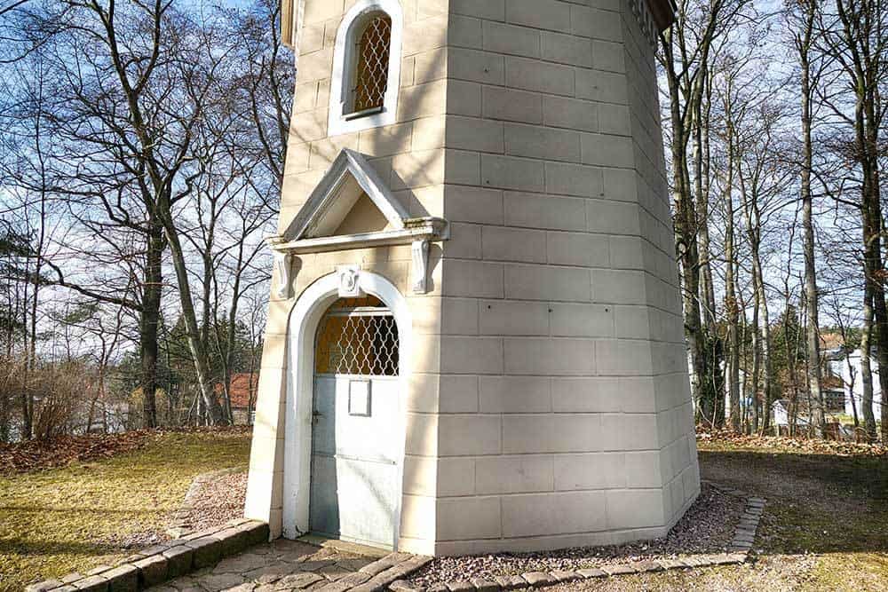 Koenig-Albert-Turm Weinböhla Tür Eingang
