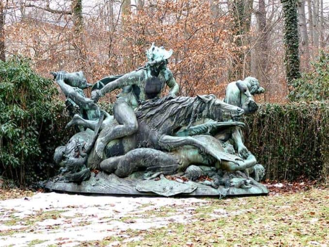 Brunnenplastik Stürmischen Wogen Schloss Eckberg Dresden