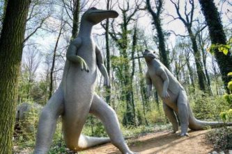 2 stehende Saurier saurierpark kleinwelka bild 063