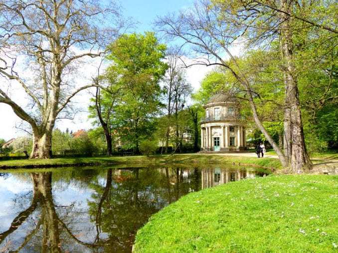 Teich Bäume Pavillon Schloss Pillnitz Teich Bäume Pavillon Schloss Pillnitz