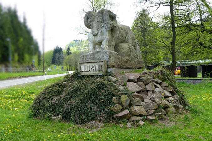 Skulptur Steinbock Wildpark Osterzgebirge