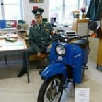 DDR Museum Polizist und Moped