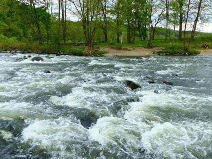 Steiniges Flussbett Zschopau