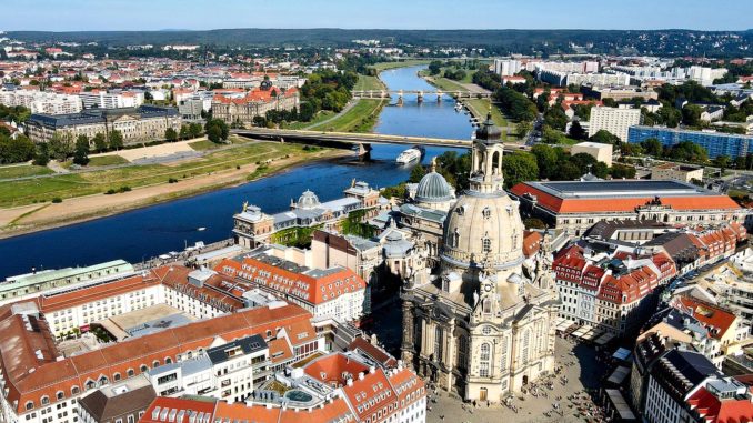 Dresden an der Elbe von oben