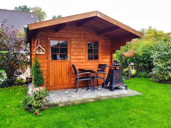 Ein Traumgartenhaus für einen Märchengarten Gartenhaus aus Holz