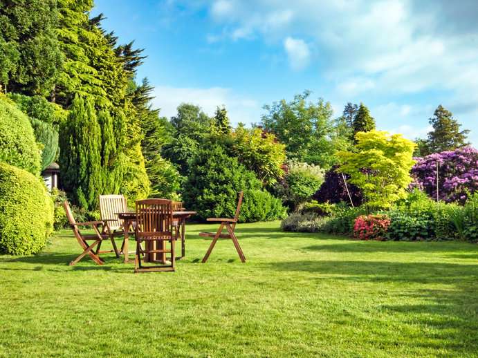 Ein Traumgartenhaus für einen Märchengarten Wo ist der richtige Platz für ein Gartenhaus?