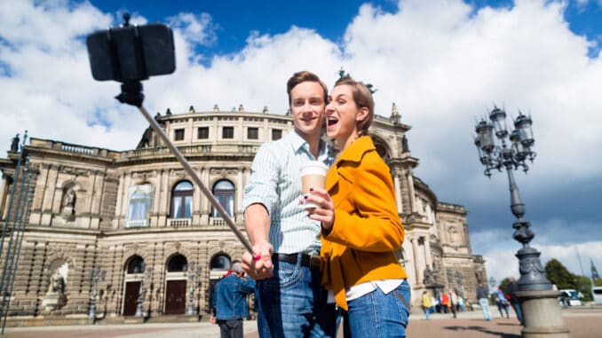 Selfie vor der Semperoper in Dresden