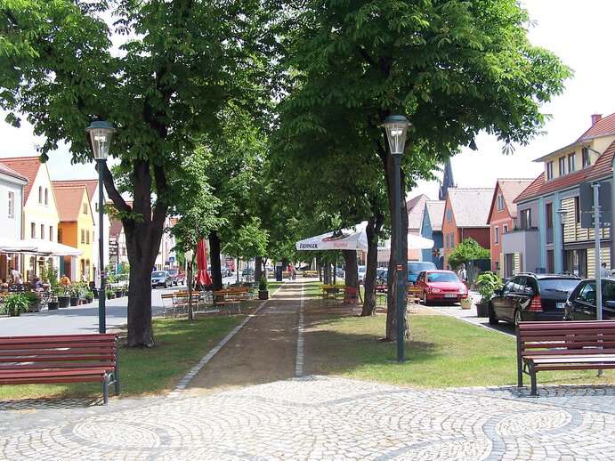 Weinfest Radebeul 2025 und die Villa Tini Anger Altkötzschenbroda