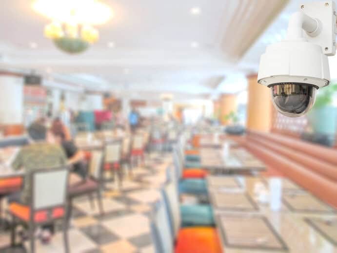 Sicherheit im Tourismus: Wie Gastgewerbe und Hotellerie Risiken minimieren Videoüberwachung im Hotel